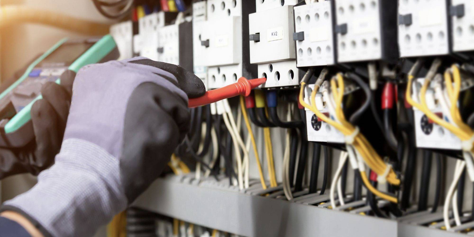 Electrician Engineer Tests Electrical Installations Electrician Engineer Tests Electrical Installations